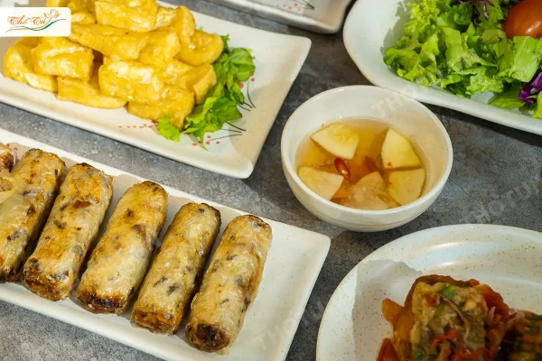 Bát đĩa mang phong cách hiện đại, Thanh lịch