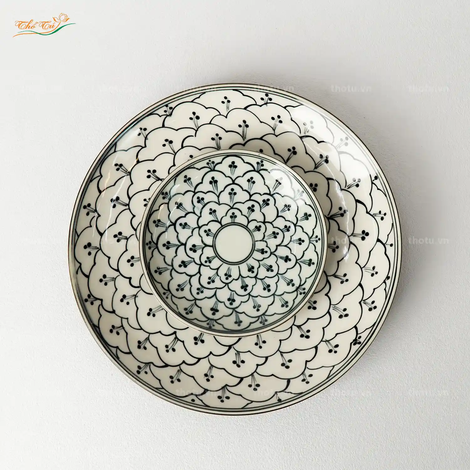 Đĩa Tròn Hoa Bèo Xanh Đồng Bát Tràng Đĩa Tròn Hoa Bèo Xanh Đồng Bát Tràng