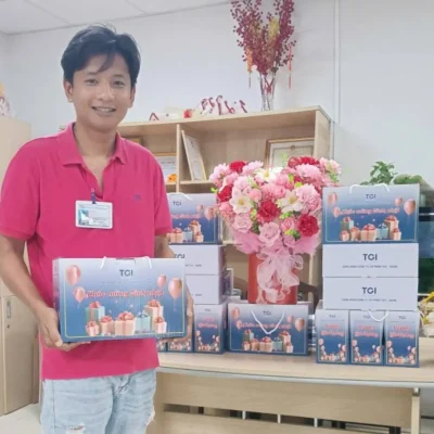 Quà tặng in logo doanh nghiệp