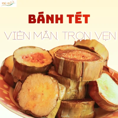 Bánh tét/bánh chưng được đặt đối diện với đĩa thịt